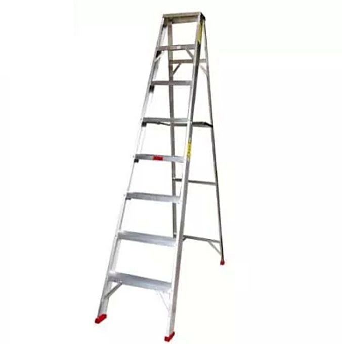 Escalera tipo tijera de 8 pasos · Alquiler de equipos audiovisuales en Bogotá, Colombia · ARTTV Pro Rental